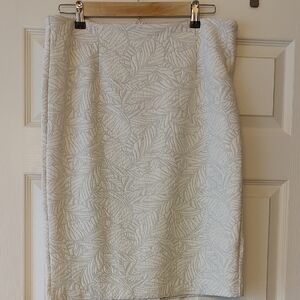 Lord & Taylor Cream Leaf Pattern Pencil Skirt